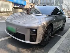 2025 Li Auto i6 4WD Standard — фото 1