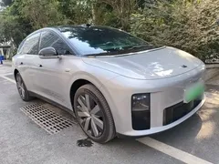 2025 Li Auto i6 4WD Standard — фото 4