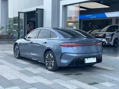 2022 BYD Seal 550km Standard Range RWD Premium, синий — фото 15