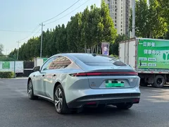2022 Nio ET5 75kWh, синий — фото 6