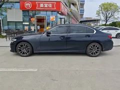 2022 BMW 3 Series 320Li M Sport Package, чёрный — фото 3