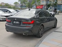 2022 BMW 3 Series 320Li M Sport Package, чёрный — фото 9