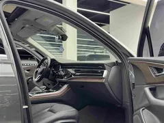 2021 Audi Q7 55 TFSI quattro S line Sport — фото 8