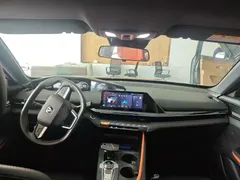 2023 Changan UNI-V 1.5T Premium — фото 3