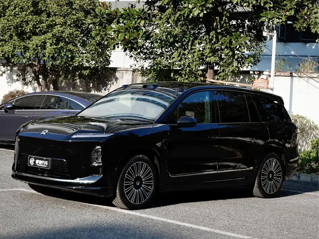 2026 Nio ES8 6-seat Executive Luxury