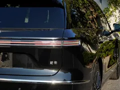 2026 Nio ES8 6-seat Executive Luxury, чёрный — фото 7