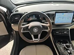 2024 BYD Qin PLUS Honor DM-i PHEV 55km Leading — фото 11