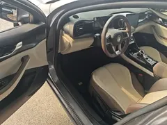 2024 BYD Qin PLUS Honor DM-i PHEV 55km Leading — фото 16