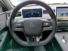 2025 BYD Qin PLUS DM-i PHEV Smart Driving 55km Leading, белый — фото 11