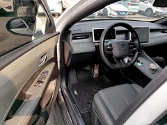 2025 BYD Qin PLUS DM-i PHEV Smart Driving 55km Leading, белый — фото 16