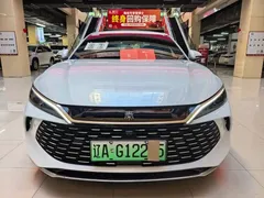 2025 BYD Qin L PHEV 80km Leading Smart Driving, белый — фото 2