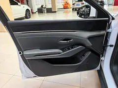 2025 BYD Qin L PHEV 80km Leading Smart Driving, белый — фото 6
