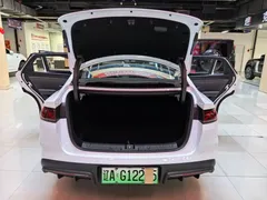 2025 BYD Qin L PHEV 80km Leading Smart Driving, белый — фото 15