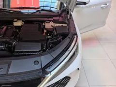 2025 BYD Qin L PHEV 80km Leading Smart Driving, белый — фото 18