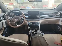 2024 BYD Qin PLUS Honor DM-i PHEV 55km Leading, белый — фото 5