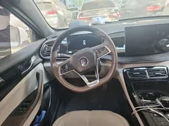 2024 BYD Qin PLUS Honor DM-i PHEV 55km Leading, белый — фото 6