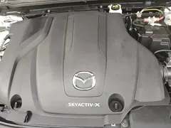 2020 Mazda 3 2.0L Compression Ignition Premium, белый — фото 20
