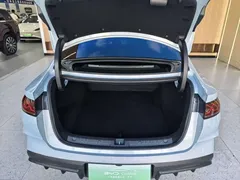 2025 BYD Qin L PHEV Smart Driving 120km — фото 16