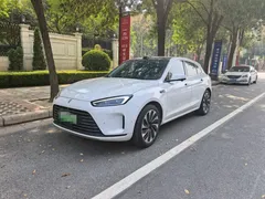 2023 Aito M5 EREV RWD Smart Driving, белый — фото 1