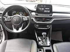 2019 Kia Sportage 2.0L AT Luxury, белый — фото 10