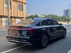 2025 Hongqi H5 2.0T AT Qiling, чёрный — фото 6