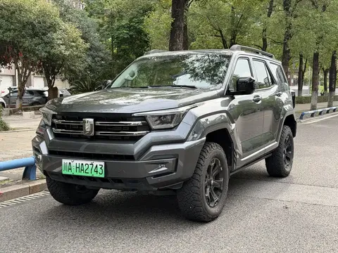 2023 Tank 400 Hi4-T PHEV