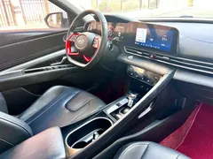 2021 Hyundai Elantra 1.5L CVT LUX Premium, белый — фото 15