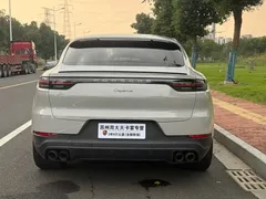 2023 Porsche Cayenne Coupe 3.0T — фото 14