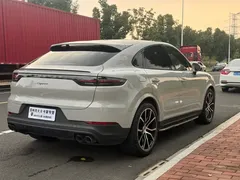 2023 Porsche Cayenne Coupe 3.0T — фото 15