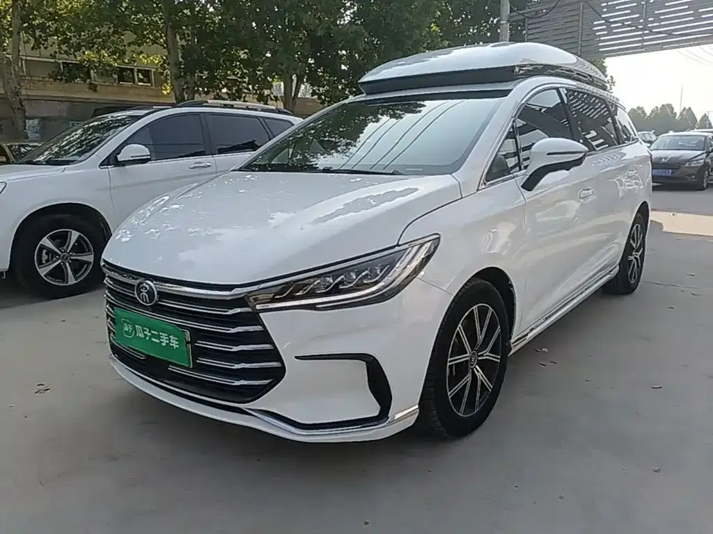 2022 BYD Song Max DM-i 105KM Executive