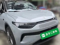 2024 Leapmotor C11 EREV 300 Premium — фото 3