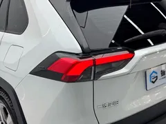 2022 Toyota RAV4 2.0L CVT 2WD Fashion, белый — фото 19