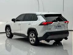 2022 Toyota RAV4 2.0L CVT 2WD Fashion, белый — фото 22