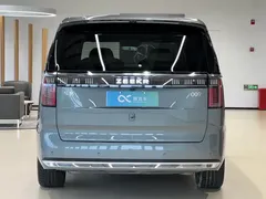 2024 Zeekr 009 6-Seat Executive 4WD 108kWh — фото 6