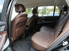 2023 BMW X5 30Li Premium M Sport Package, чёрный — фото 12