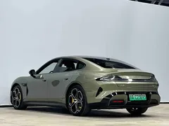 2024 Xiaomi SU7 RWD Long Range Smart Driving, зелёный — фото 8