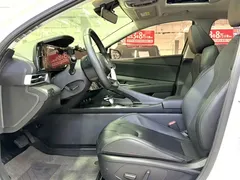 2022 Hyundai Elantra 1.5L CVT LUX Premium, белый — фото 5