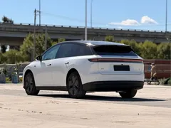 2026 Li Auto i6 2WD Standard, белый — фото 6