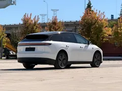 2026 Li Auto i6 2WD Standard, белый — фото 7