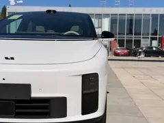 2026 Li Auto i6 2WD Standard, белый — фото 14