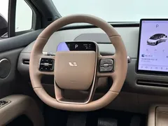 2025 Li Auto i6 2WD Standard, белый — фото 12