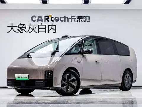 2024 Li Auto MEGA Ultra