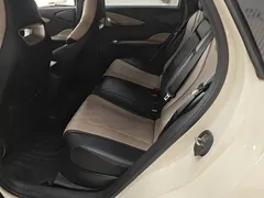 2023 BYD Dolphin 420km Fashion, белый — фото 17