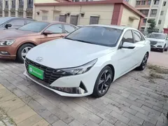 2022 Hyundai Elantra 1.5L CVT LUX Premium, белый — фото 2
