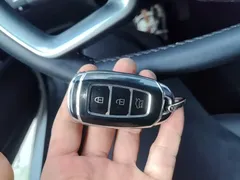 2022 Hyundai Elantra 1.5L CVT LUX Premium, белый — фото 9