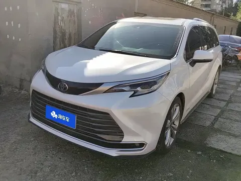 2021 Toyota Sienna 2.5L Hybrid Ultimate