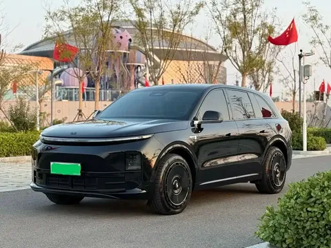 2024 Li Auto L6