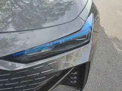 2023 Changan UNI-V iDD PHEV 1.5T 113km — фото 5