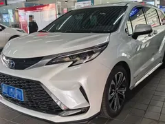 2023 Toyota Granvia 2.5L Hybrid Flagship VIP, белый — фото 1