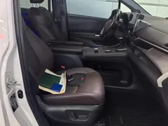2023 Toyota Granvia 2.5L Hybrid Flagship VIP, белый — фото 2